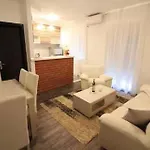 Dubrovnik - Ivanica: “sunnyhills Apartments” With Pool Daire Ivanica