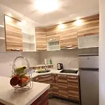 Dubrovnik - Ivanica: “sunnyhills Apartments” With Pool Lägenhet