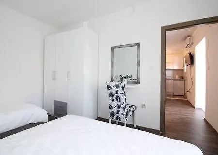 Lägenhet Dubrovnik - Ivanica: “sunnyhills Apartments” With Pool