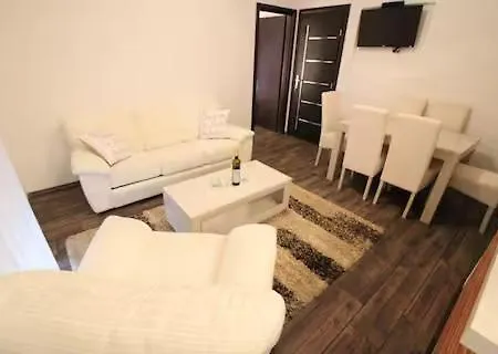 Appartamento Dubrovnik - Ivanica: “sunnyhills Apartments” With Pool *