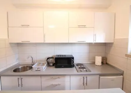 Dubrovnik - Ivanica: “sunnyhills Apartments” With Pool Apartment *