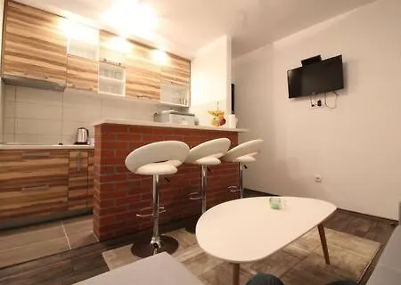 Dubrovnik - Ivanica: “sunnyhills Apartments” With Pool Apartment Ivanica