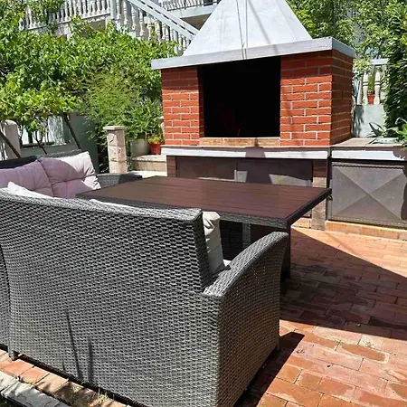 Dubrovnik - Ivanica: “sunnyhills Apartments” With Pool 公寓