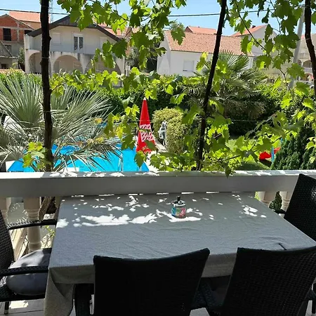 Dubrovnik - Ivanica: “sunnyhills Apartments” With Pool *
