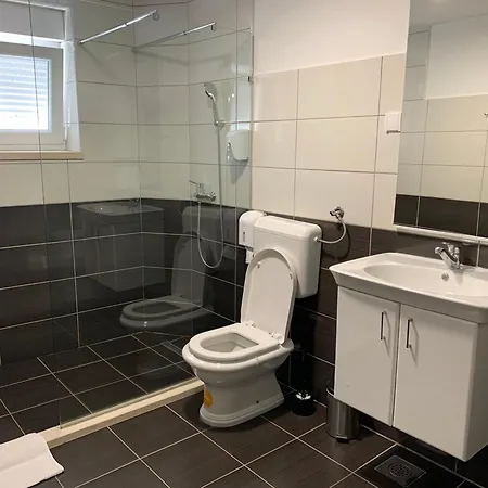 Dubrovnik - Ivanica: “sunnyhills Apartments” With Pool 公寓 Ivanica