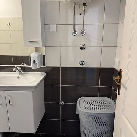Apartment Dubrovnik - Ivanica: “sunnyhills Apartments” With Pool Ivanica